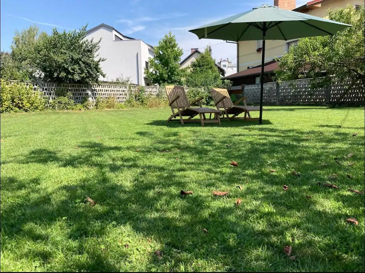 Huge Bbq Garden 1, Basement App Two Bathrooms, Ac, Free Parking Ljubljana Apartment